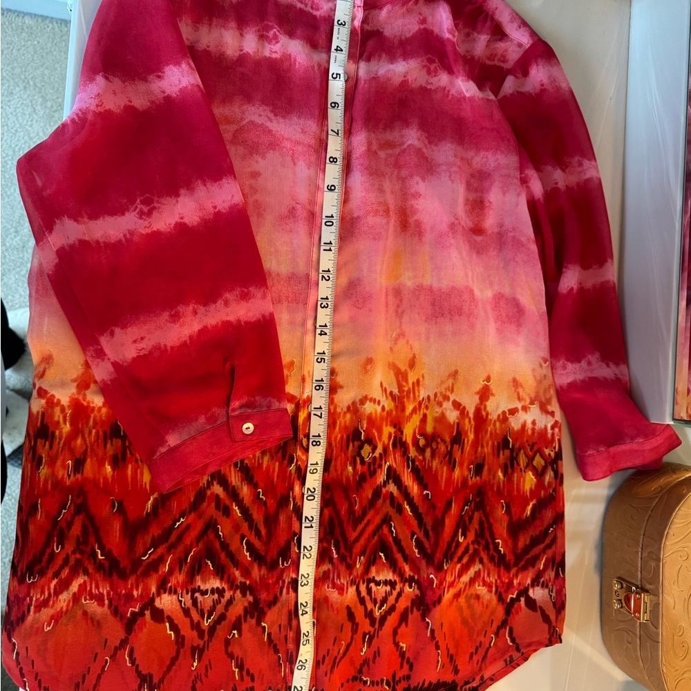 Chicos Elegant Red Ombre Women's Blouse US Small - Picture 6 of 7